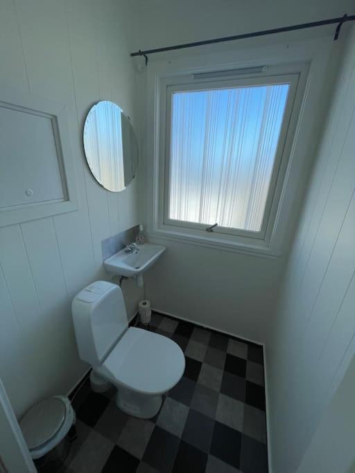 Lovely 2 Bedroom Apartmen With Free Parking Bergen Esterno foto